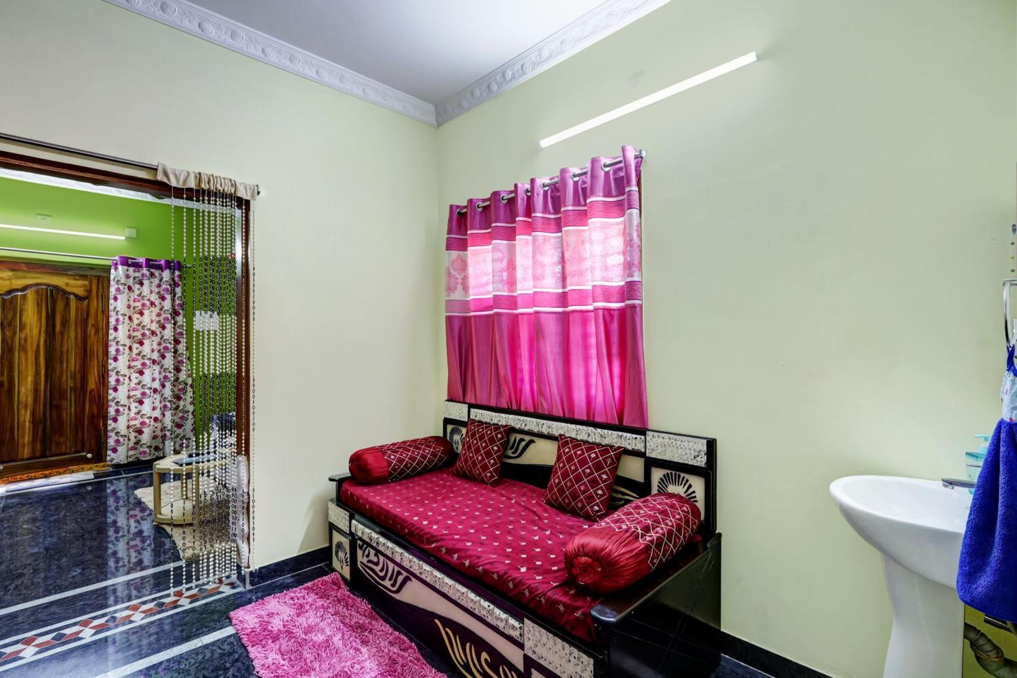 Sri Sakthi Home Stay - Beyond The Expectations- 10 To 15 Minutes Drive From Railway Station And Bus Station Tirupati Kültér fotó